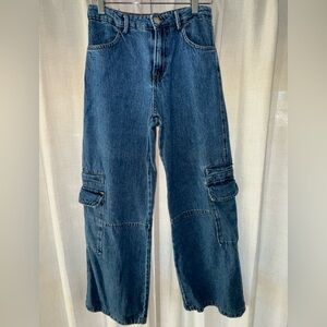 Zara Women’s Cargo Fit Blue Jeans